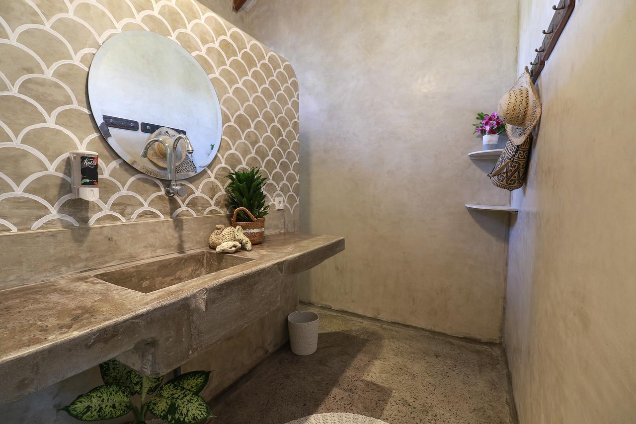 Kosta Hostel Seminyak Екстериор снимка