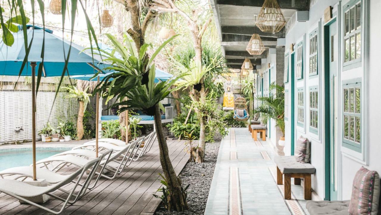Kosta Hostel Seminyak Екстериор снимка