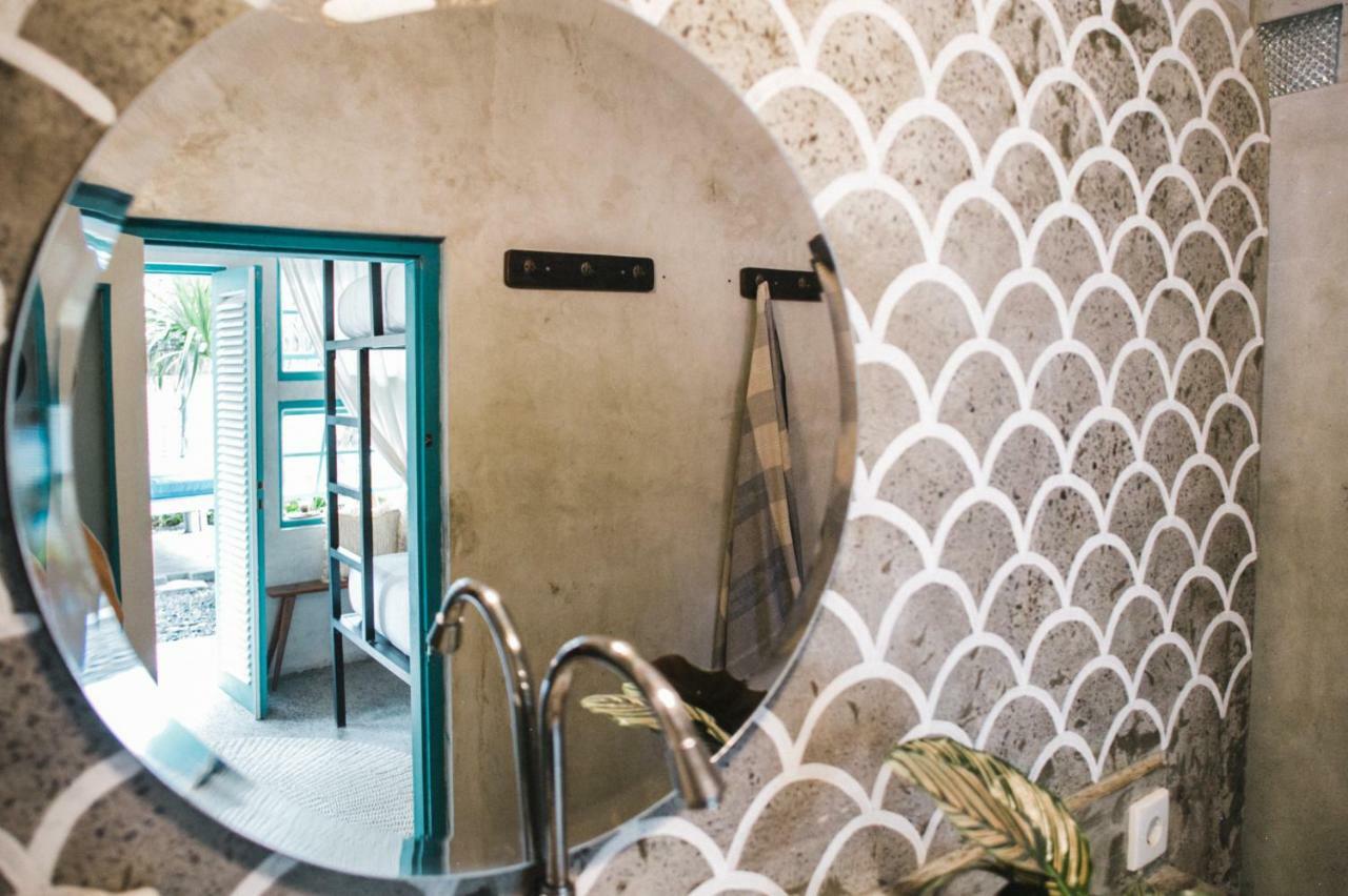 Kosta Hostel Seminyak Екстериор снимка