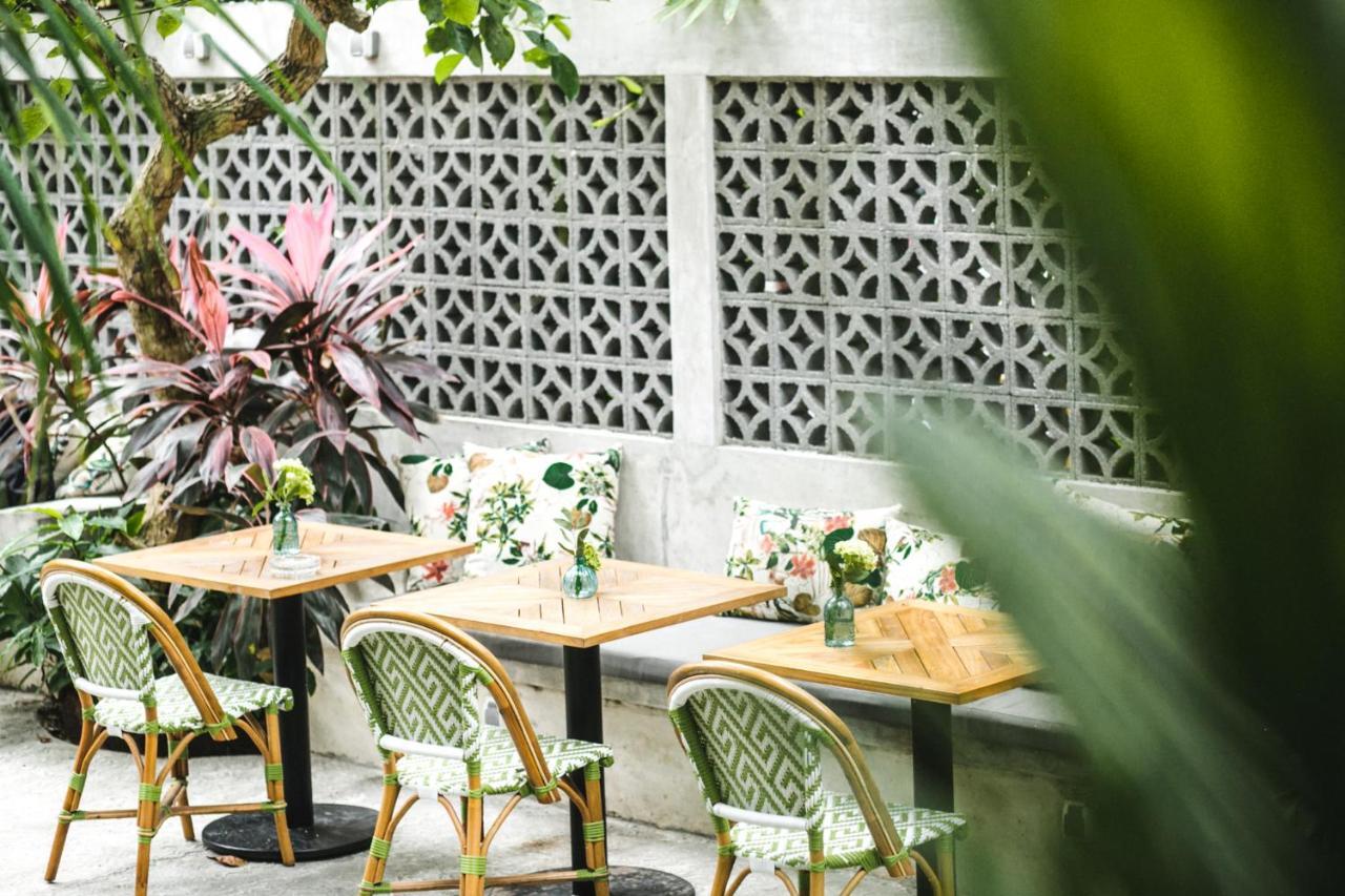 Kosta Hostel Seminyak Екстериор снимка